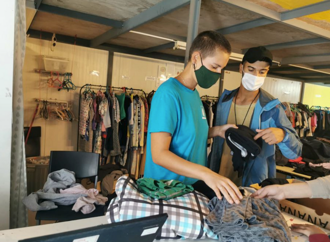 Providing clean clothes and baby supplies in ‘Moria 2.0’ refugee camp