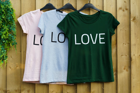 LOVE T-SHIRT - Love Welcomes